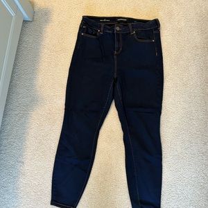 Liverpool High Rise Ankle Jean
